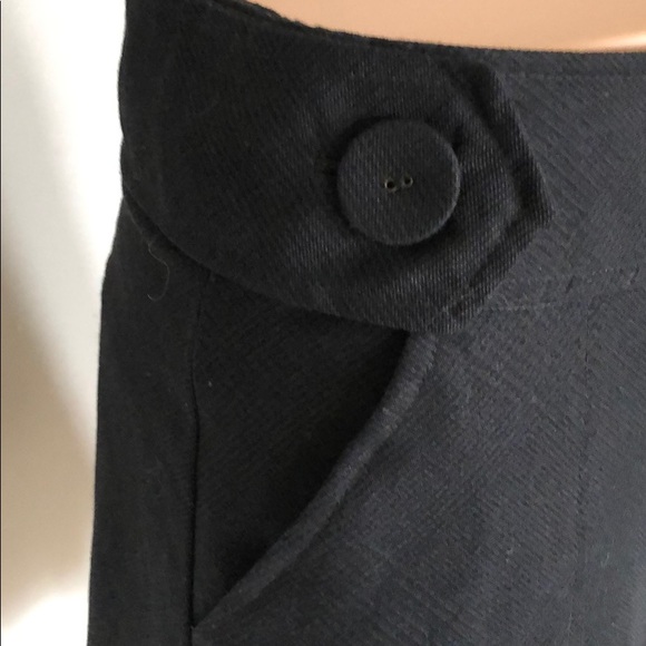Black A line skirt - Picture 2 of 3